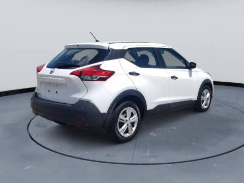 2020 Nissan Kicks S