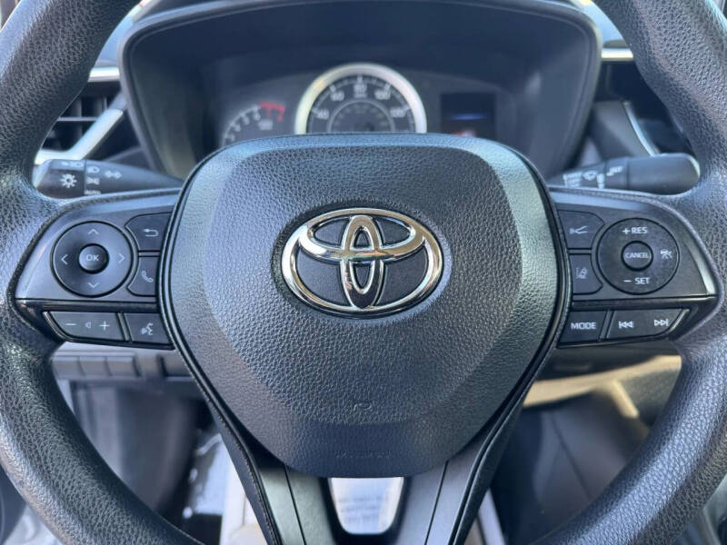 2022 Toyota Corolla LE