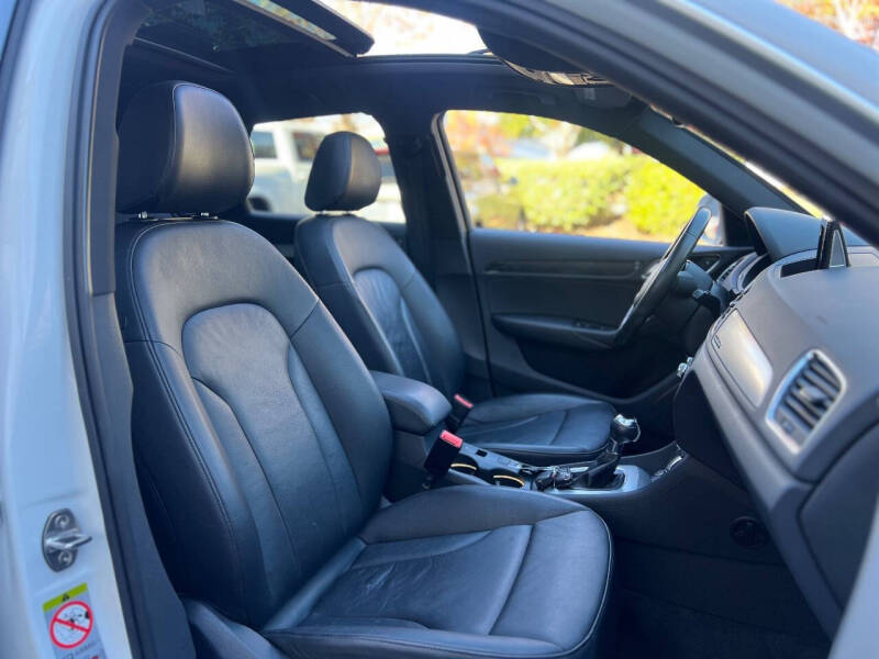 2015 Audi Q3 2.0T quattro Premium Plus