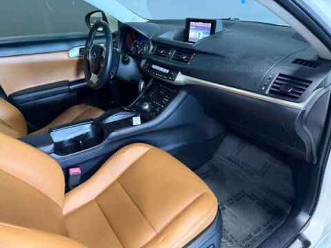 2013 Lexus CT 200h