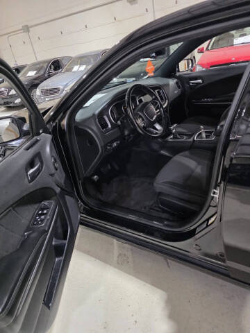 2017 Dodge Charger SXT