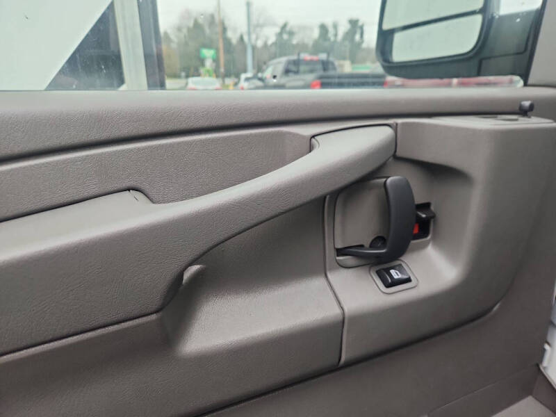 2015 Chevrolet Express LT 3500