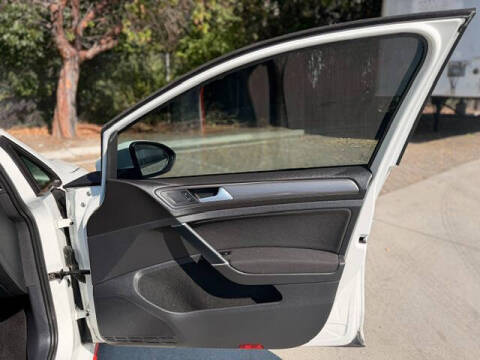 2019 Volkswagen e-Golf SE