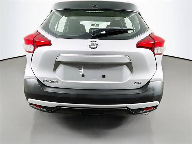 2019 Nissan Kicks SR