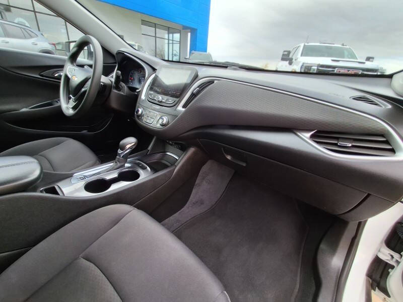 2022 Chevrolet Malibu LT