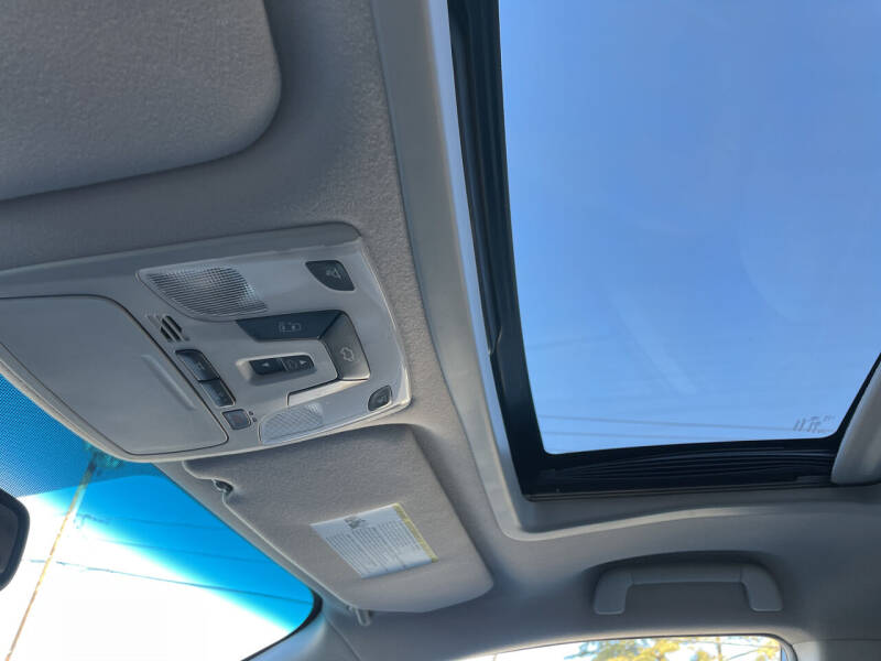 2012 Toyota Sienna XLE Mobility 7-Passenger