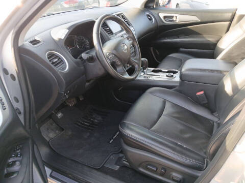 2019 Nissan Pathfinder SL