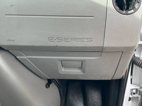 2024 Ford E-Series