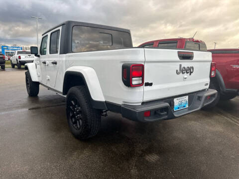 2023 Jeep Gladiator Overland