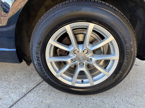 2011 Audi Q5 2.0T quattro Premium Plus