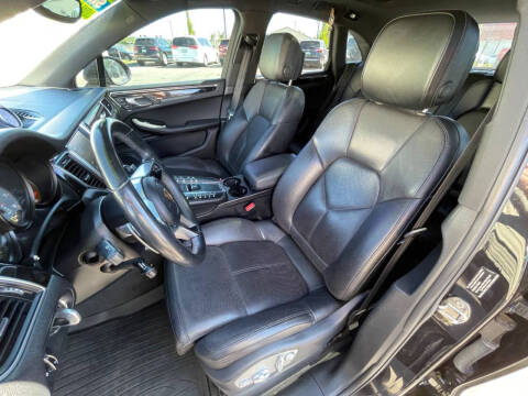 2016 Porsche Macan S