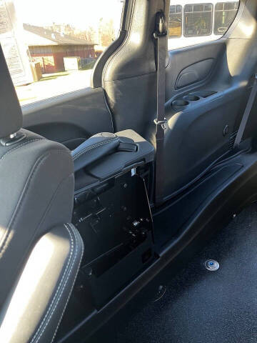 2024 Chrysler Pacifica Touring