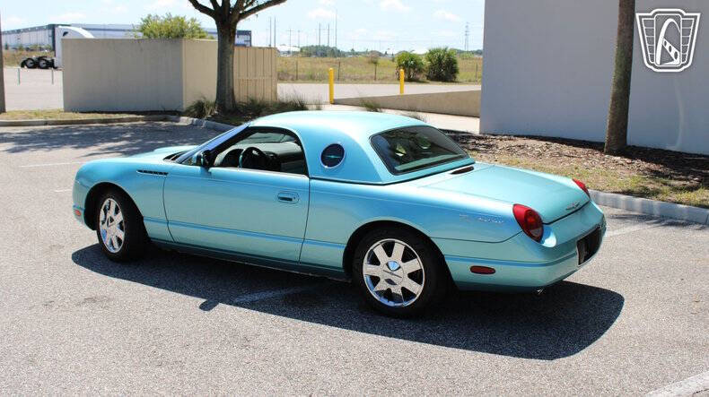 2002 Ford Thunderbird Deluxe