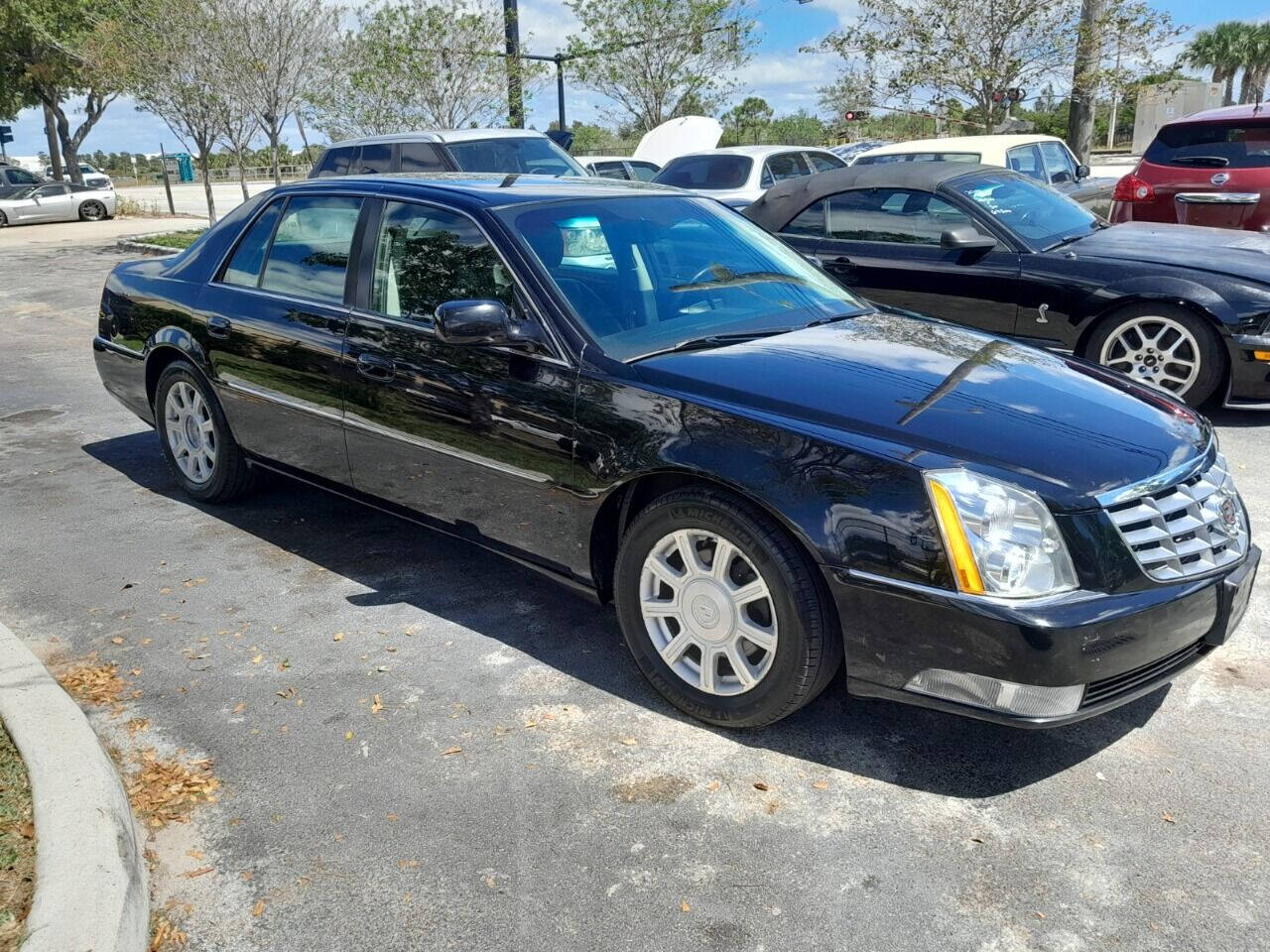 2010 Cadillac DTS Pro  - $5,950