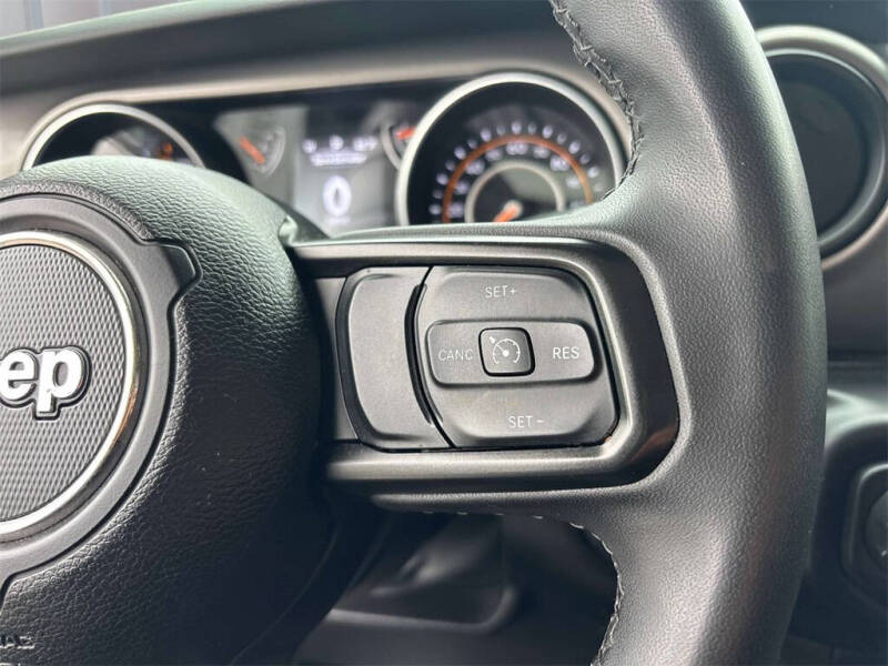 2023 Jeep Gladiator Sport