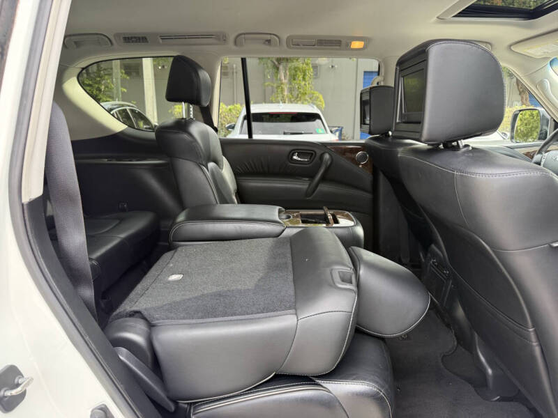 2017 Infiniti QX80 Signature Edition