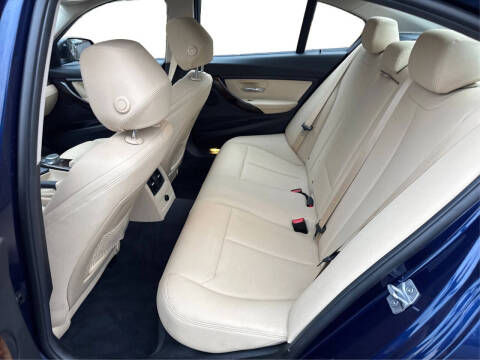 2018 BMW 3 Series 320i xDrive