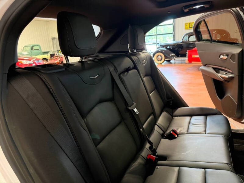 2023 Cadillac XT4 Luxury