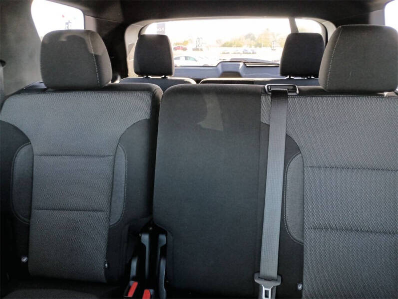 2022 Chevrolet Traverse LT Cloth