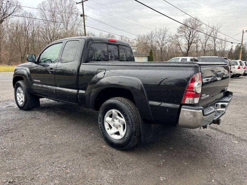 2010 Toyota Tacoma Base photo 8