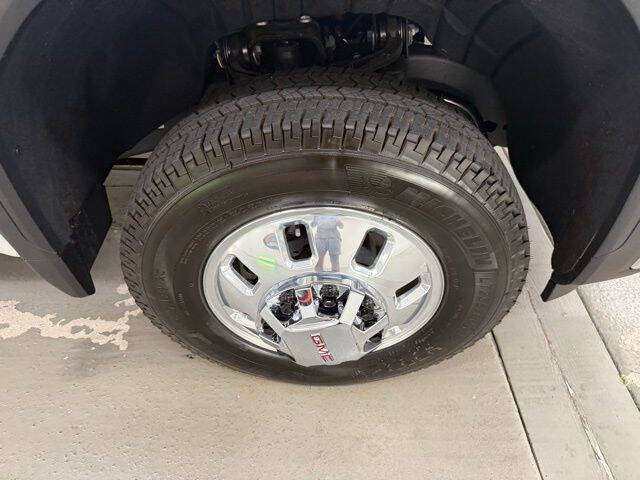 2025 GMC Sierra 3500HD