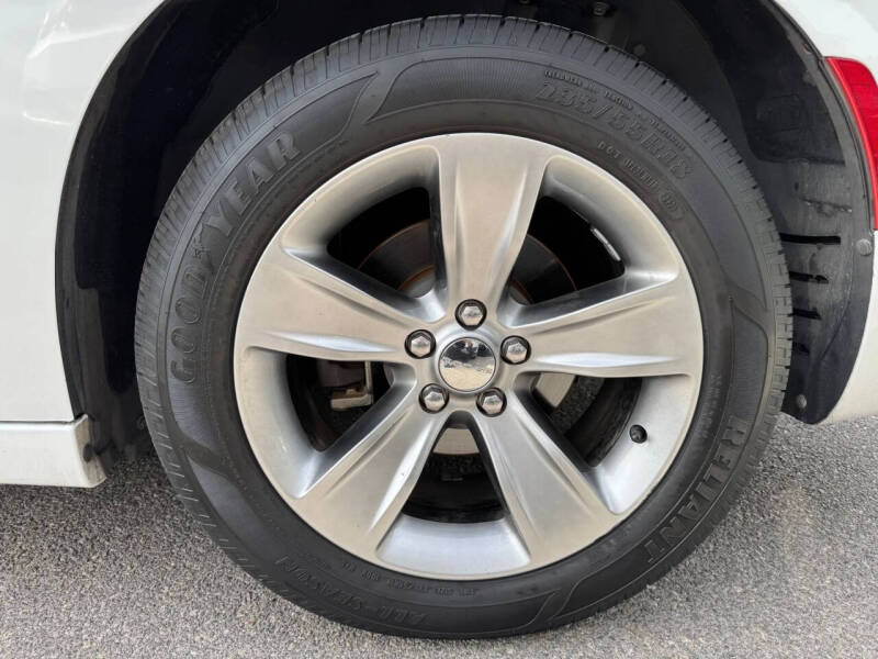 2016 Dodge Charger SXT