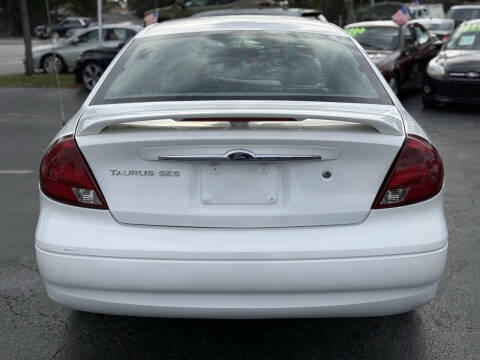 2003 Ford Taurus SES