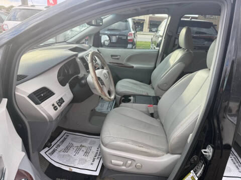 2013 Toyota Sienna