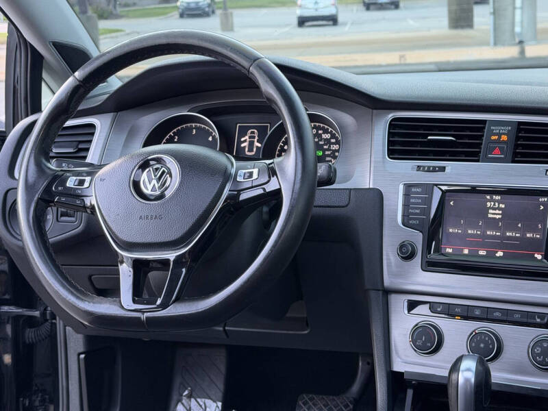 2015 Volkswagen Golf SportWagen TDI SE