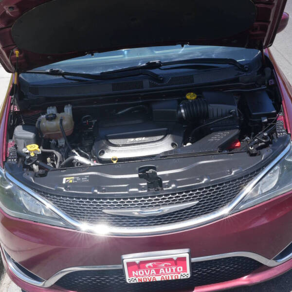 2018 Chrysler Pacifica Touring L