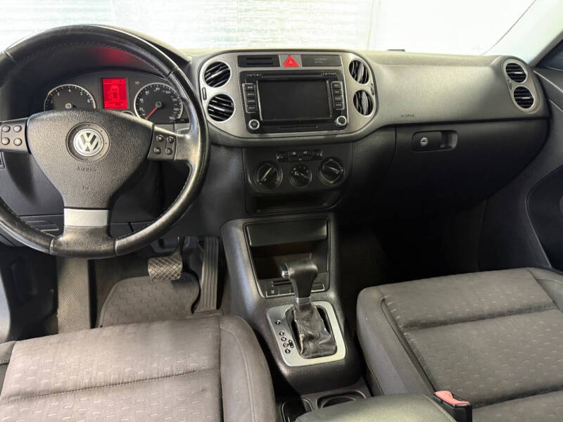 2009 Volkswagen Tiguan SE