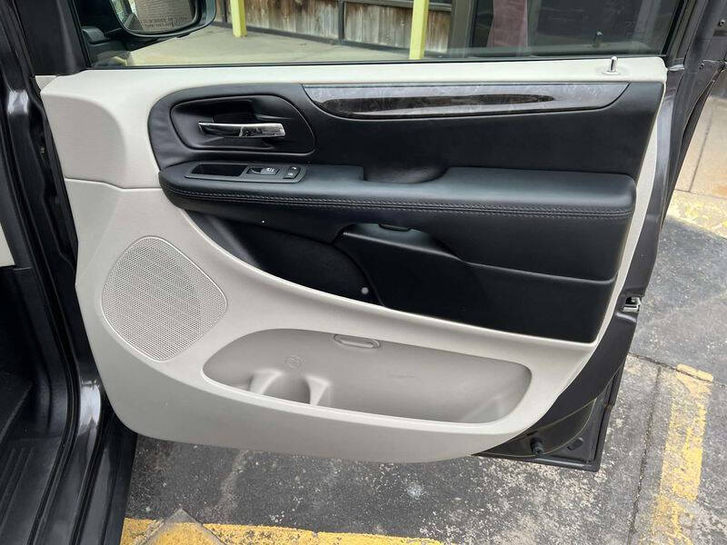 2017 Dodge Grand Caravan SE