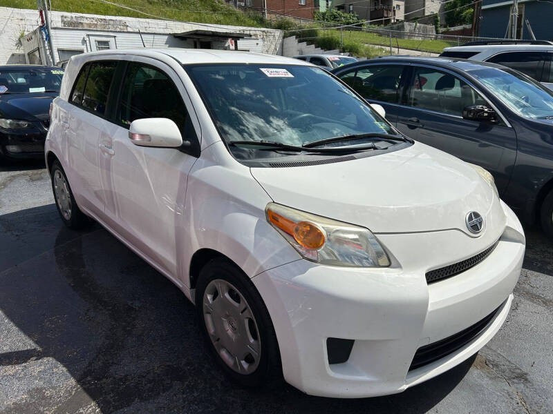 2010 Scion xD