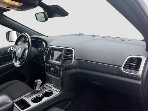 2021 Jeep Grand Cherokee Laredo E