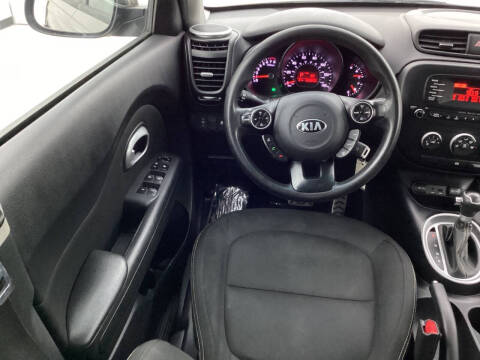 2015 Kia Soul +