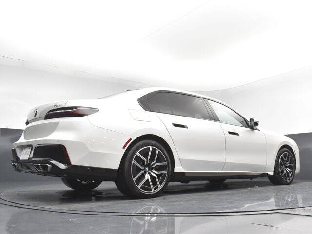 2024 BMW 7 Series 760i xDrive