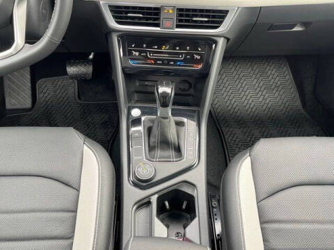 2026 Volkswagen Taos SEL 4Motion