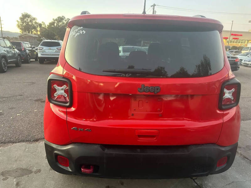 2022 Jeep Renegade Trailhawk