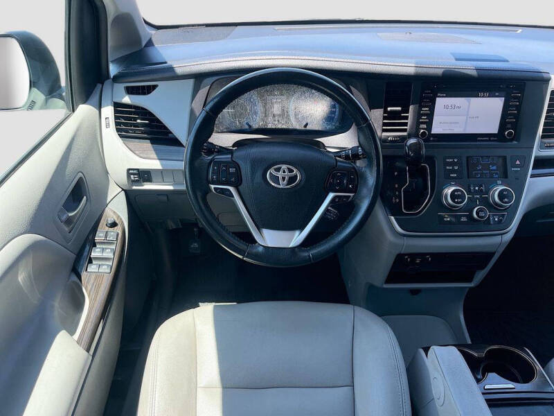 2020 Toyota Sienna