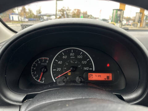 2015 Nissan Versa 1.6 S Plus