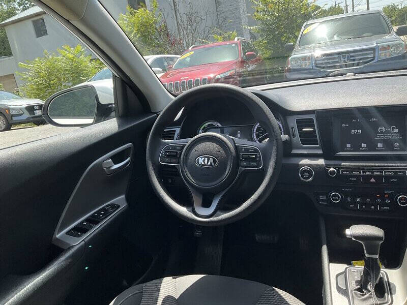 2017 Kia Niro LX