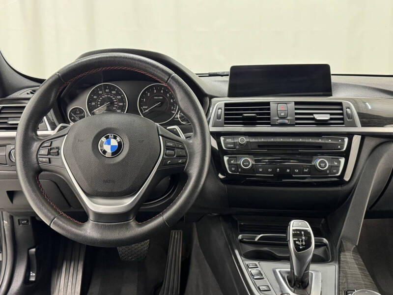 2017 BMW 3 Series 330i
