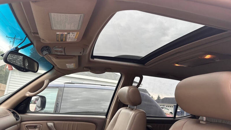 2004 Toyota Sequoia Limited