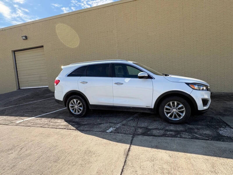 2016 Kia Sorento LX