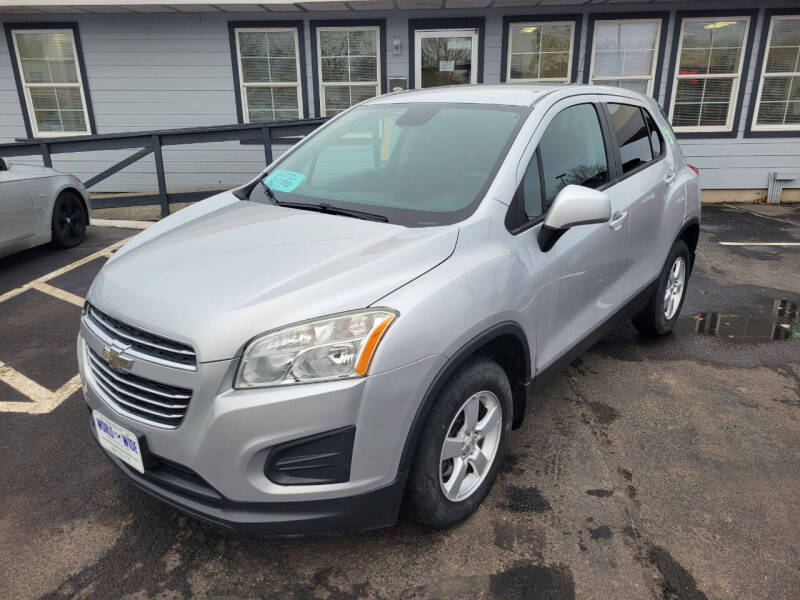 2016 Chevrolet Trax LS's photo
