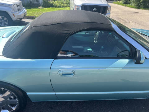 2002 Ford Thunderbird Deluxe
