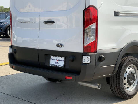 2025 Ford Transit 250