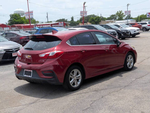 2017 Chevrolet Cruze LT Auto