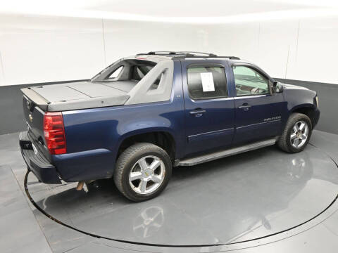 2011 Chevrolet Avalanche LT
