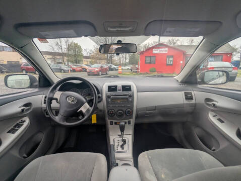 2011 Toyota Corolla LE